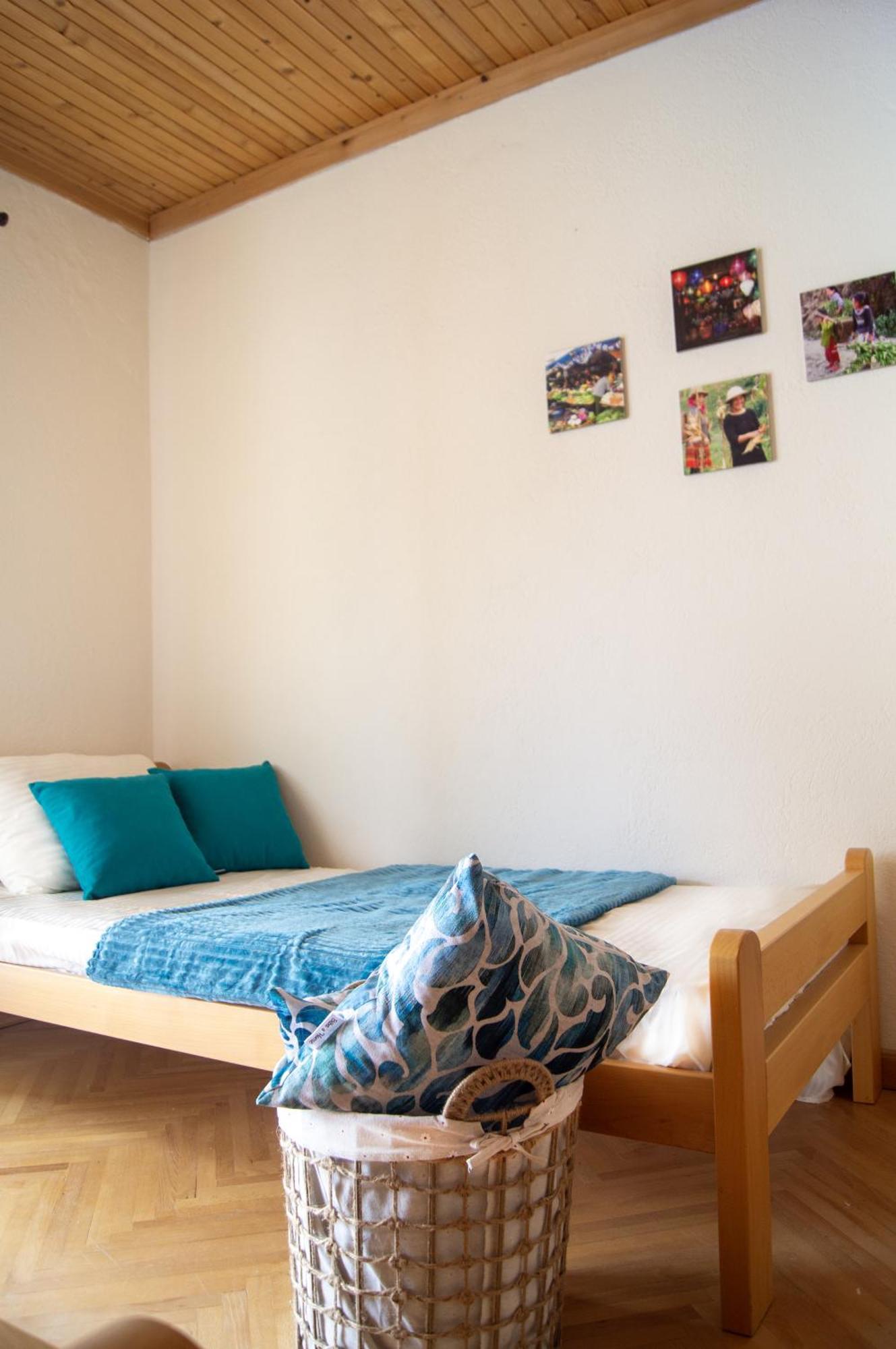 Villa Lakeview Paradise Pestani Ngoại thất bức ảnh