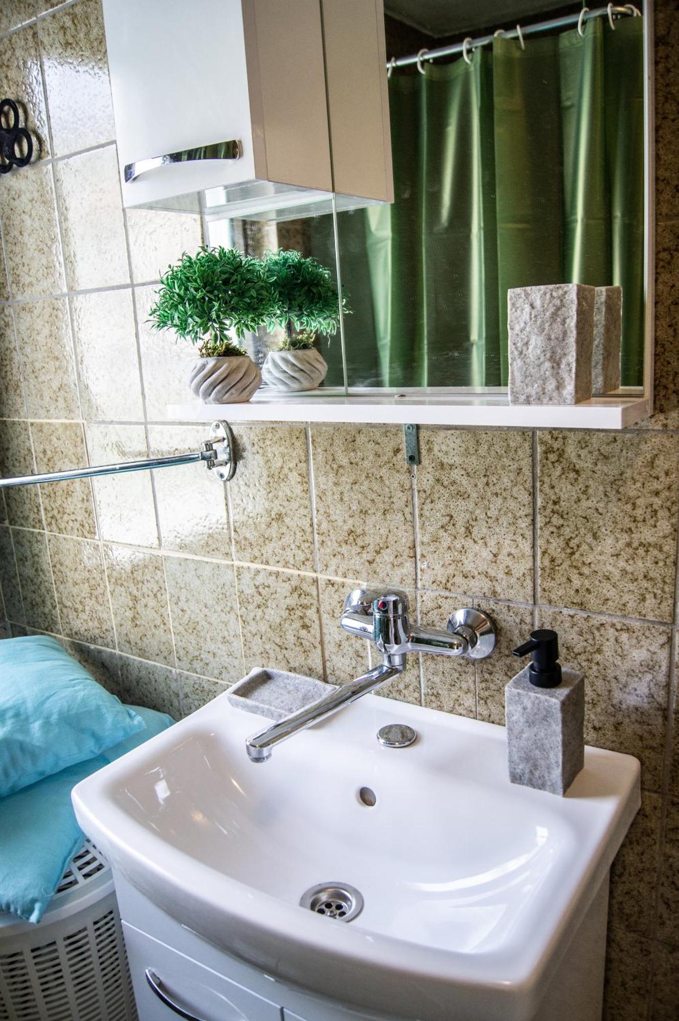 Villa Lakeview Paradise Pestani Ngoại thất bức ảnh