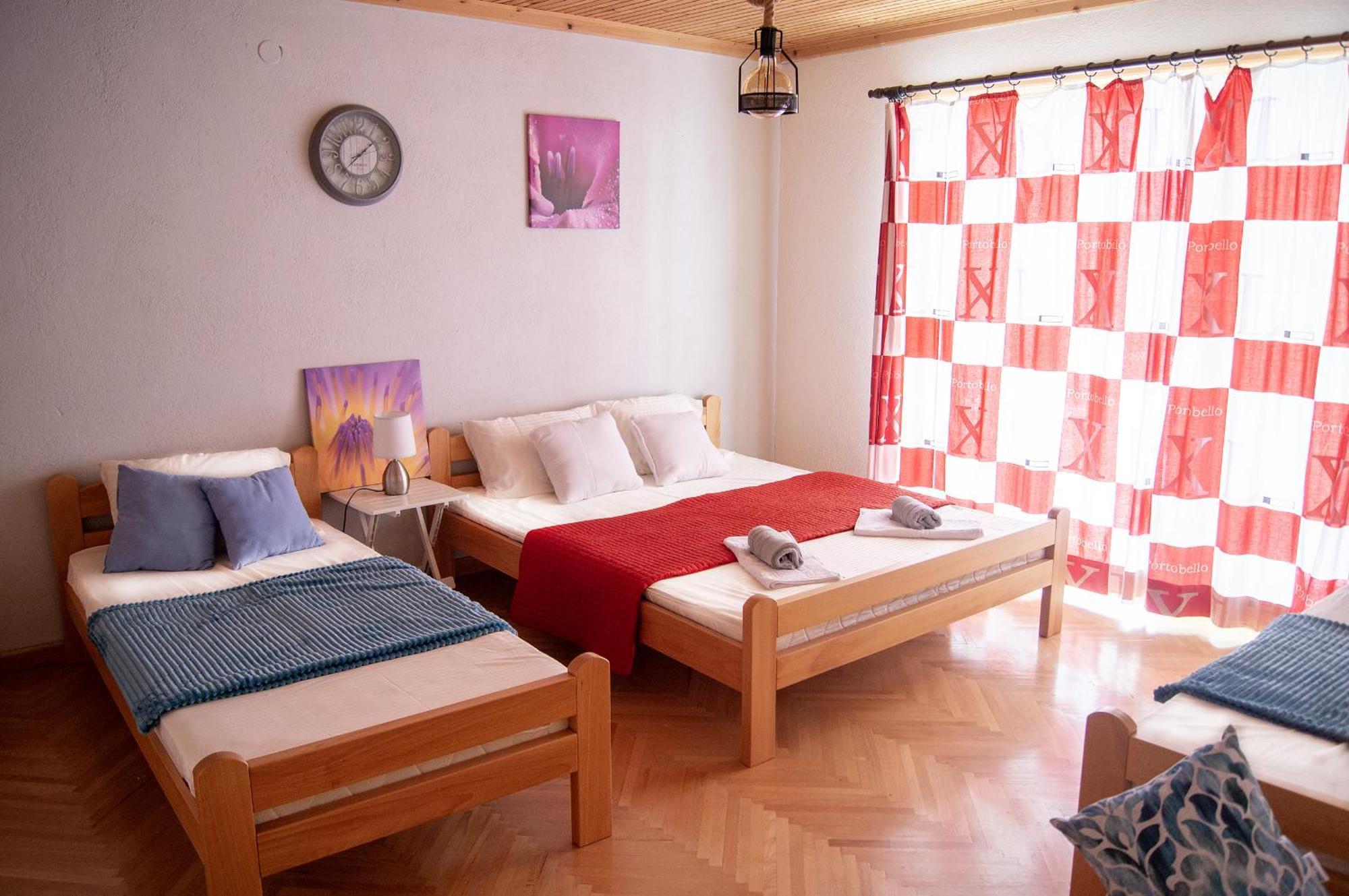 Villa Lakeview Paradise Pestani Ngoại thất bức ảnh