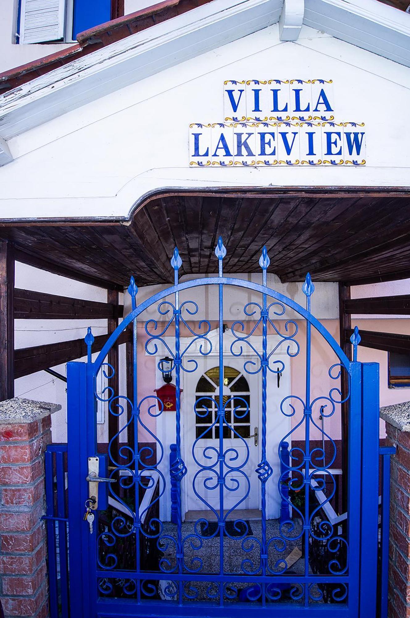 Villa Lakeview Paradise Pestani Ngoại thất bức ảnh