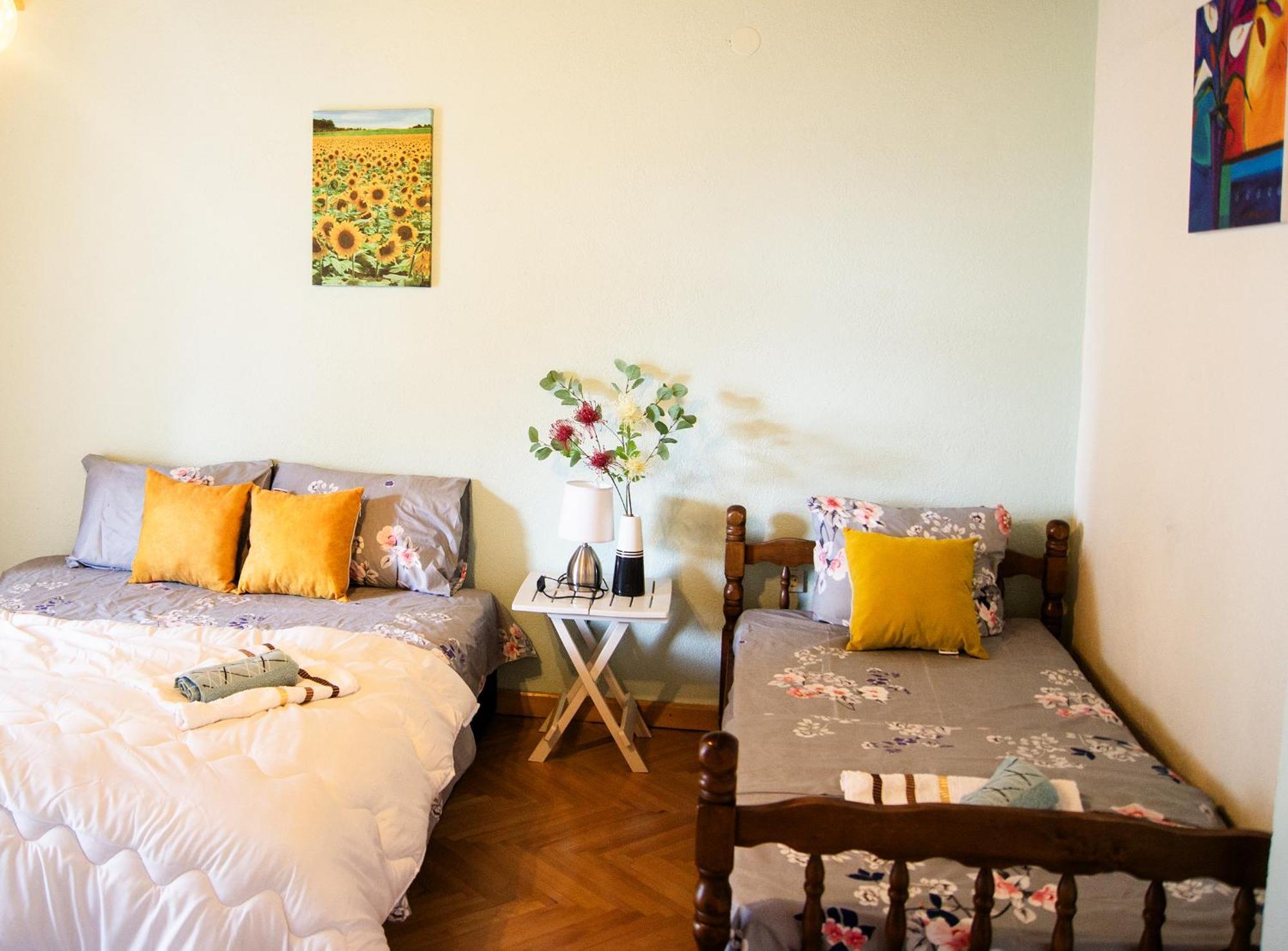 Villa Lakeview Paradise Pestani Ngoại thất bức ảnh